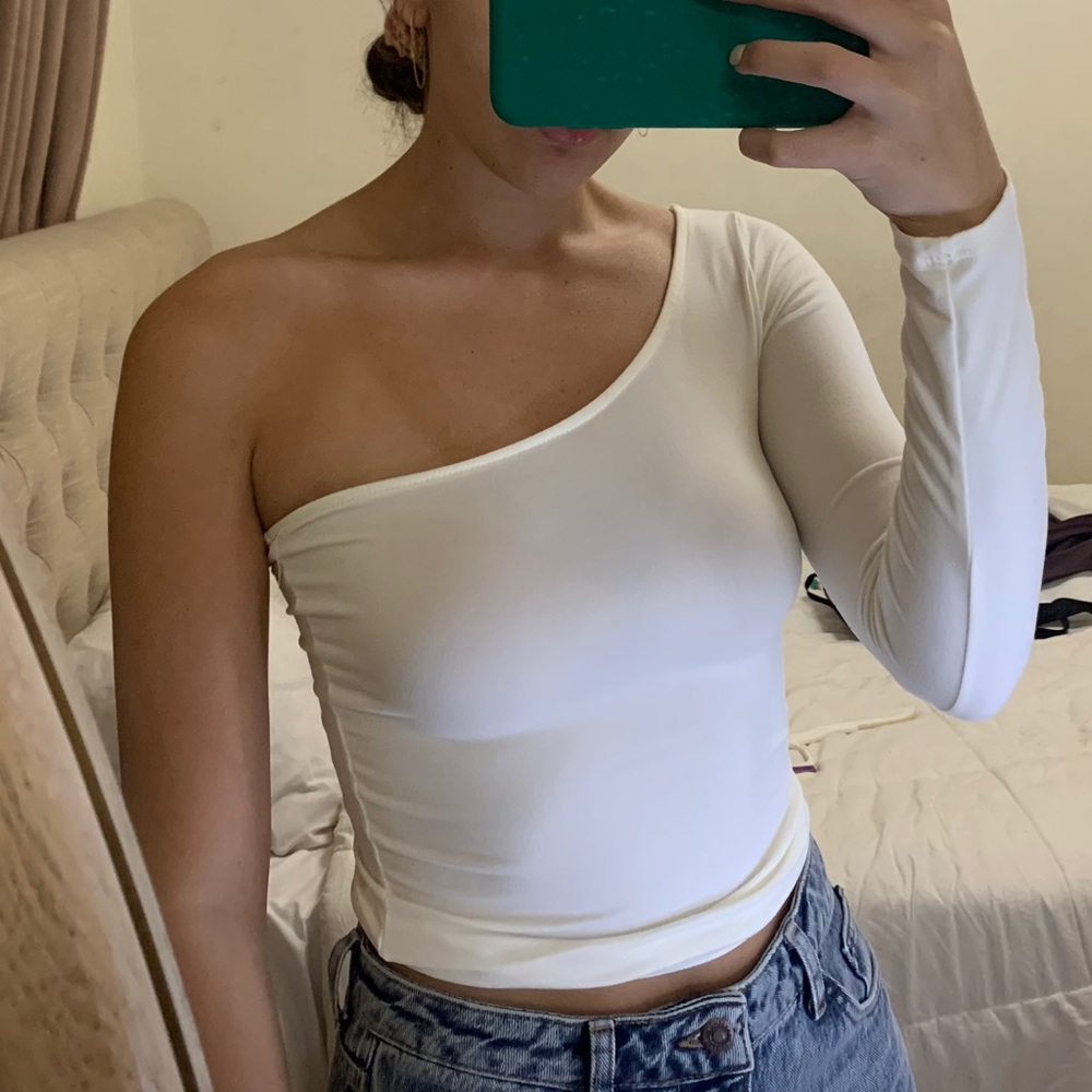 White one sleeve top